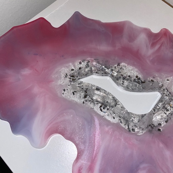 HANDMADE Geode Tray - Picture 2 of 3